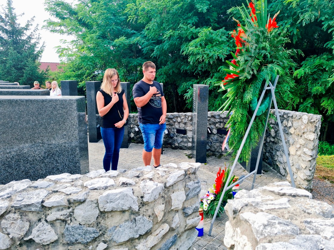 Odana počast poginulim i nestalim hrvatskim braniteljima u Domovinskom ratu