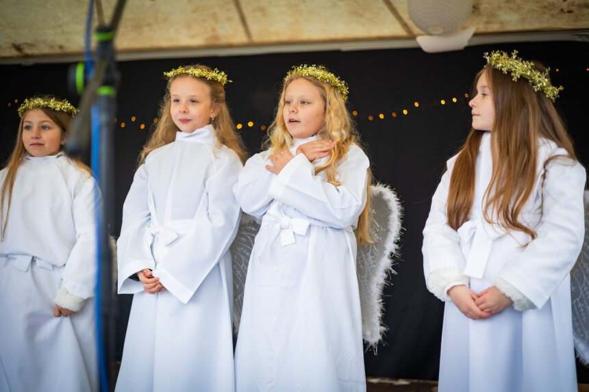 Održan prvi ''Dječji Advent na Voći'' kod zgrade Općine