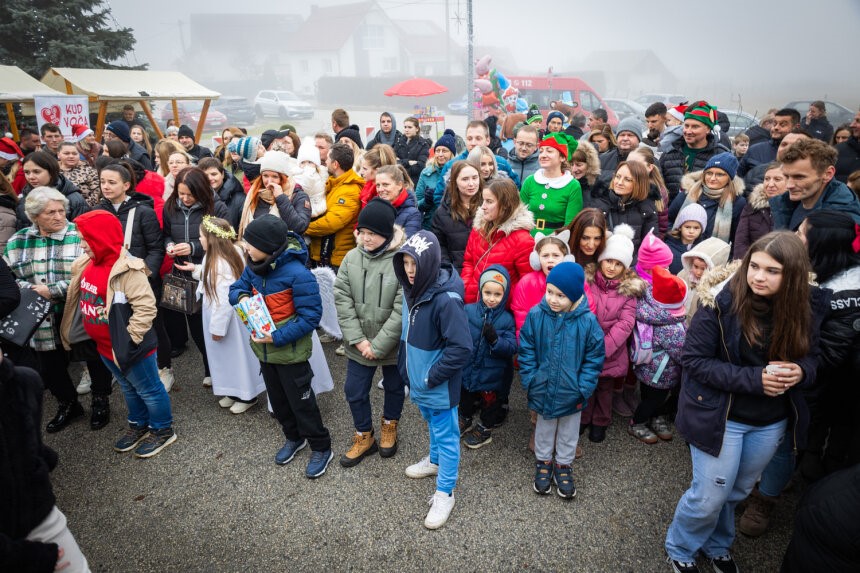 Održan prvi ''Dječji Advent na Voći'' kod zgrade Općine
