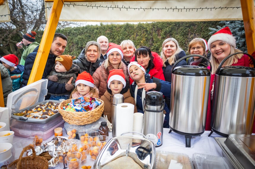 Održan prvi ''Dječji Advent na Voći'' kod zgrade Općine