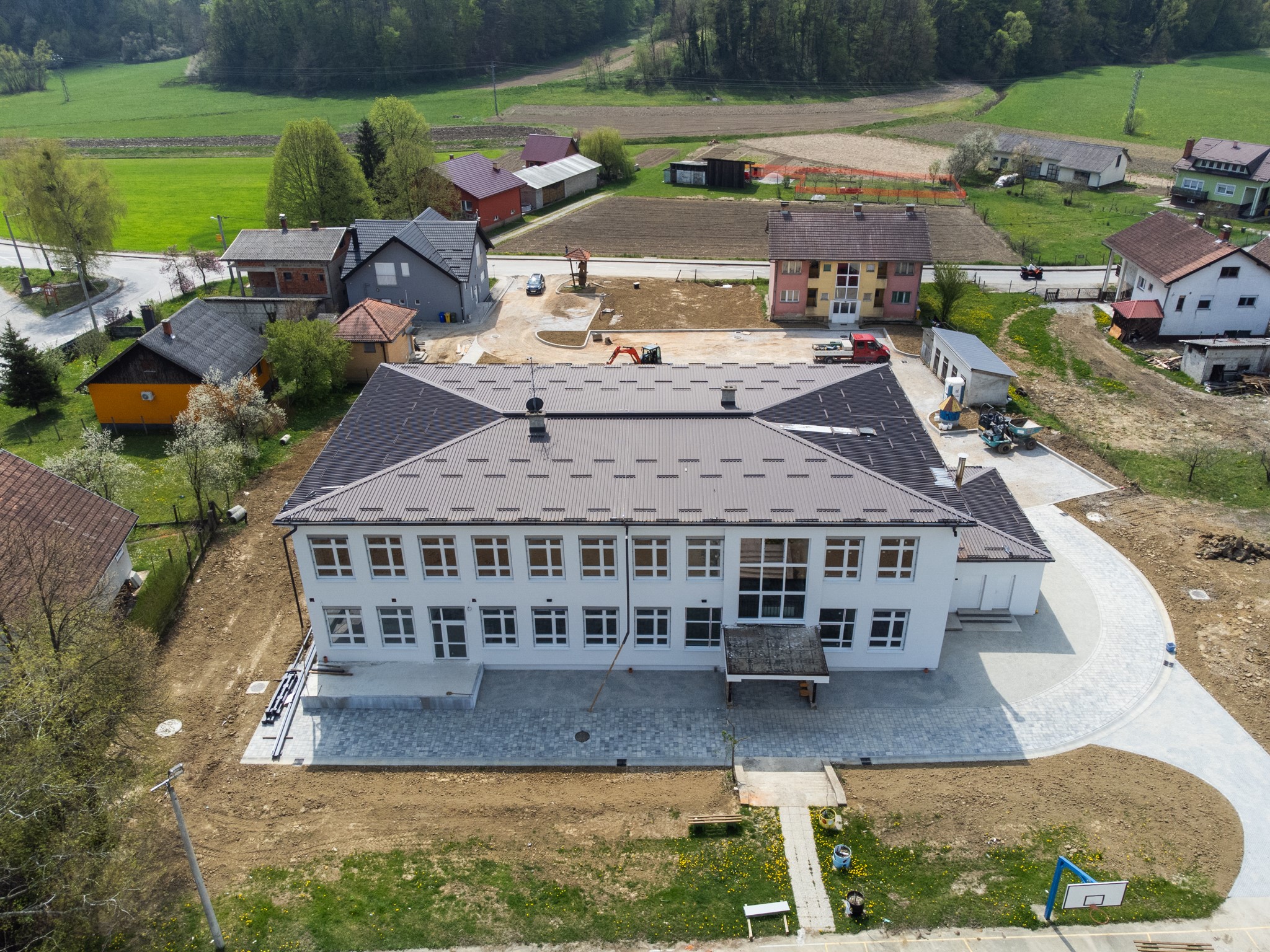 Nova dvorana i dječji vrtić u Donjoj Voći