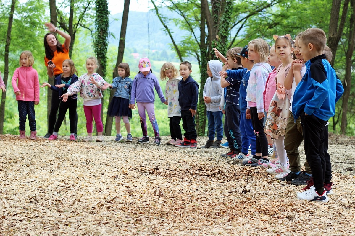 Bili smo na završnim priredbama polaznika predškole i dv-a ''dječji svijet'', odlično se proveli, ali i svašta naučili